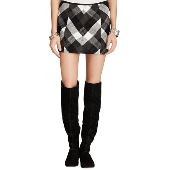 Free People Twiggy Herringbone Coal Black/white Plaid Mini Skirt | Sz 6 NWOT - Picture 1 of 8